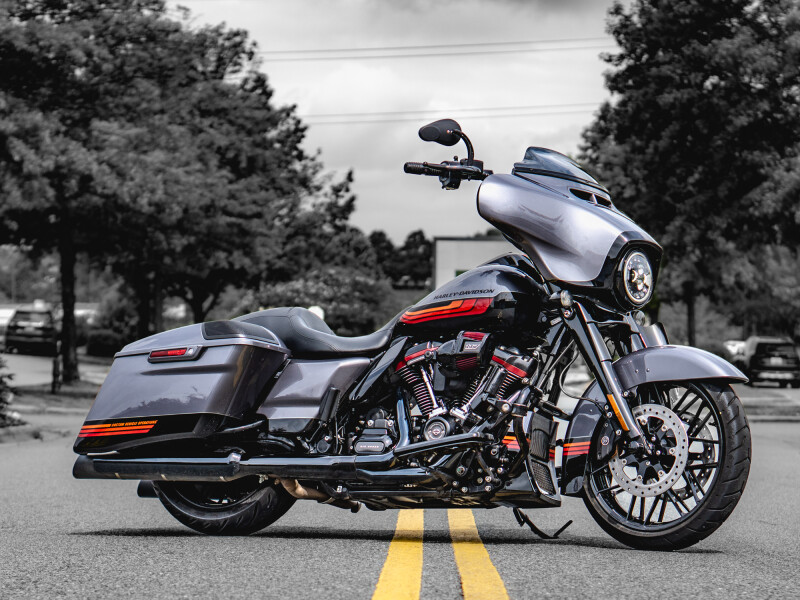 FLHXSE 2020 CVO™ Street Glide®