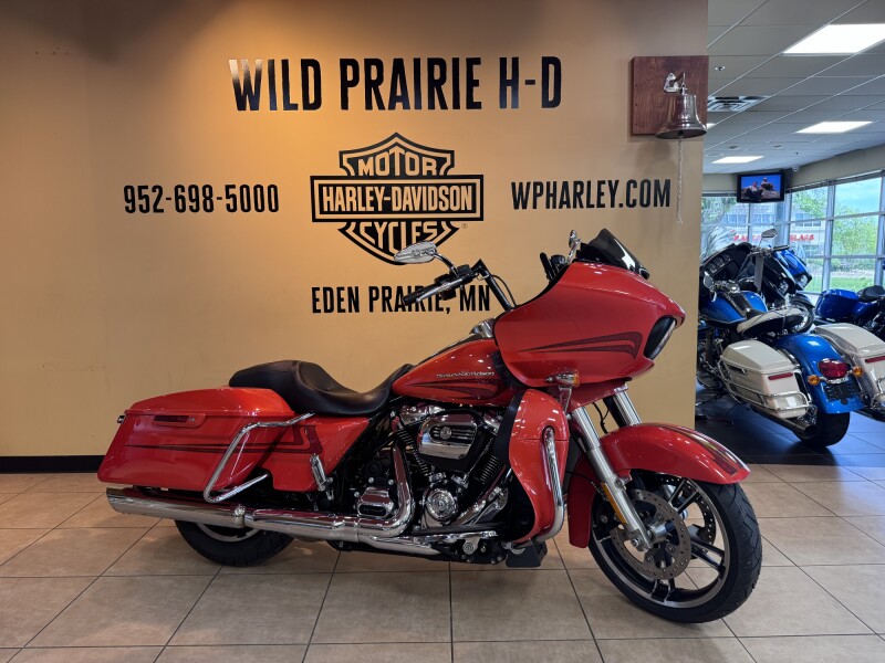 2017 Harley-Davidson® Road Glide® Special Custom Colour Laguna Orange