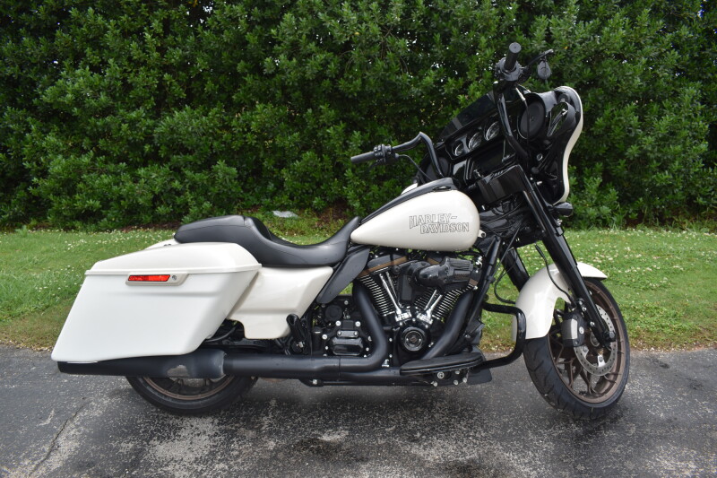 FLHXST 2023 Street Glide® ST
