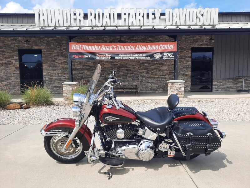 2012 Harley-Davidson® Heritage Softail® Classic Two-Tone Ember Red Sunglo/Merlot Sunglo