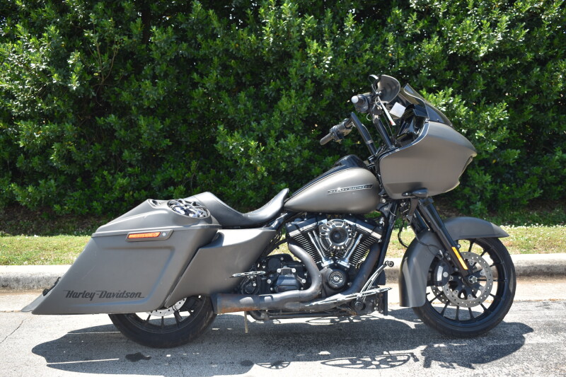 FLTRXS 2019 Road Glide® Special