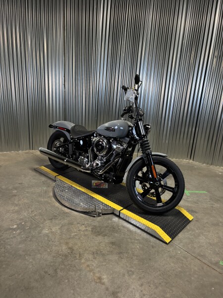 2026 Harley-Davidson® Street Bob® DRK BILIARD GRY