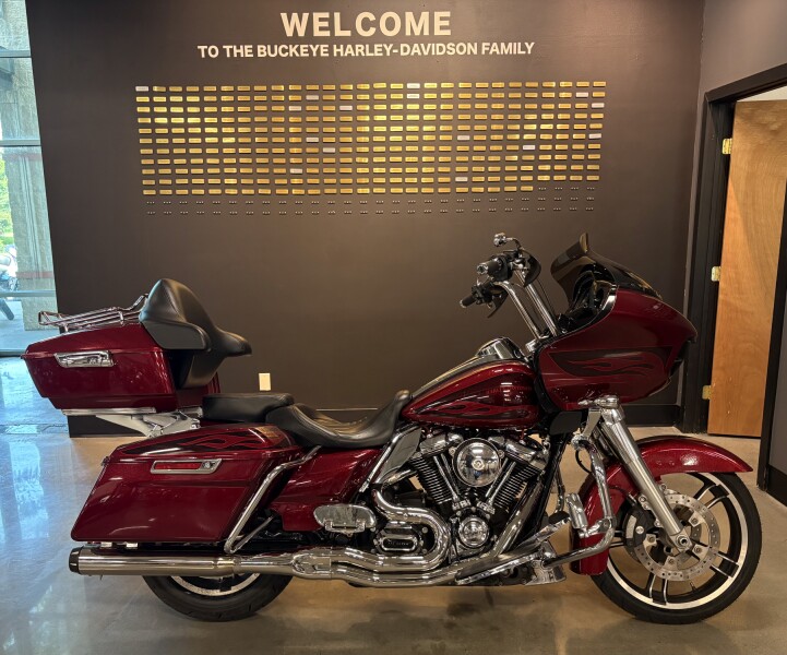 2017 Harley-Davidson® Road Glide® Special Hard Candy Custom™ Hot Rod Red Flake