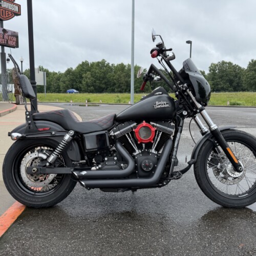 2017 Harley-Davidson® Street Bob® Black Denim thumb 2