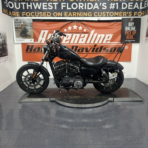2016 Harley-Davidson® Iron 883™ | Pre-Owned Sport Motorcycle thumb 3