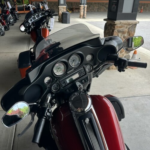 2009 Harley-Davidson® Electra Glide® Ultra Classic® | Pre-Owned Touring Motorcycle thumb 1