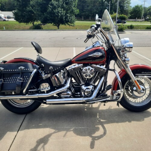 2012 Harley-Davidson® Heritage Softail® Classic Two-Tone Ember Red Sunglo/Merlot Sunglo thumb 0
