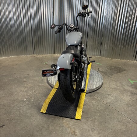2026 Harley-Davidson® Street Bob® DRK BILIARD GRY thumb 0