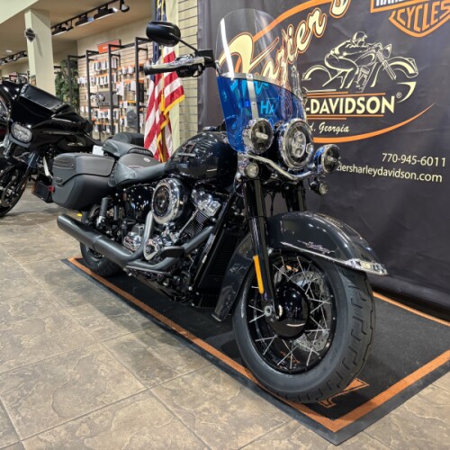 2026 Harley-Davidson® Heritage Classic MIDNIGHT EMBER thumb 3