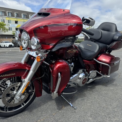 2023 Harley-Davidson® Ultra Limited thumb 3