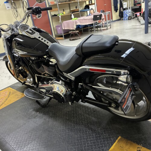 2026 Harley-Davidson® Fat Boy® Vivid Black Chrome Trim FLFB thumb 1