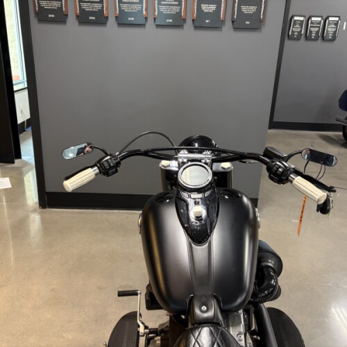 2017 Harley-Davidson® Softail Slim® Black Denim thumb 0