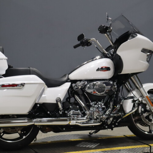 2024 Harley-Davidson<sup>®</sup> Road Glide® FLTRX thumb 2