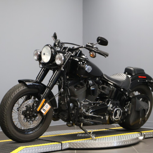 2017 Harley-Davidson® Softail Slim® S FLSS thumb 1