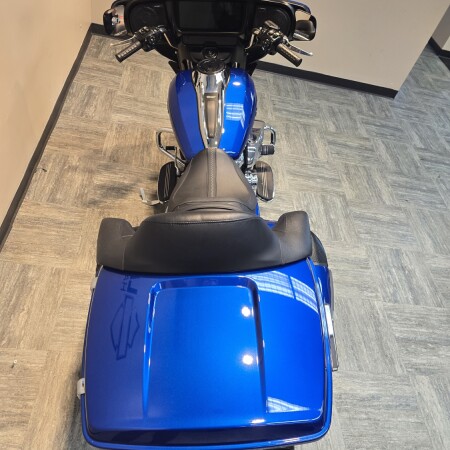 2024 Harley-Davidson® Street Glide® Blue Burst FLHX thumb 1