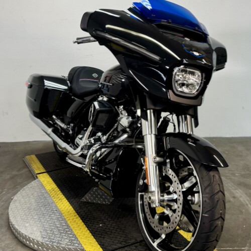 2026 Harley-Davidson® Street Glide® FLHX thumb 1