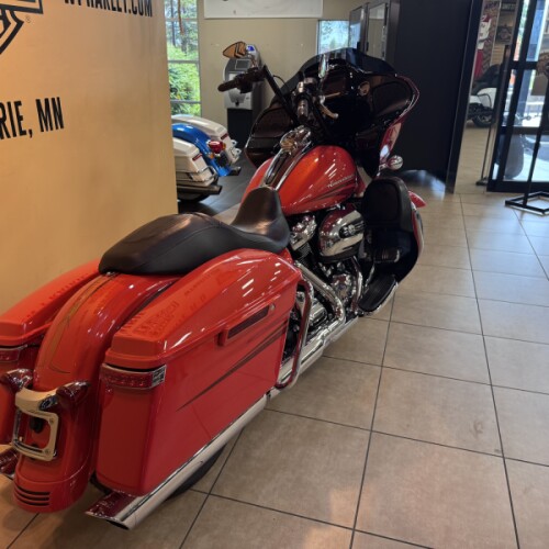 2017 Harley-Davidson® Road Glide® Special Custom Colour Laguna Orange thumb 0