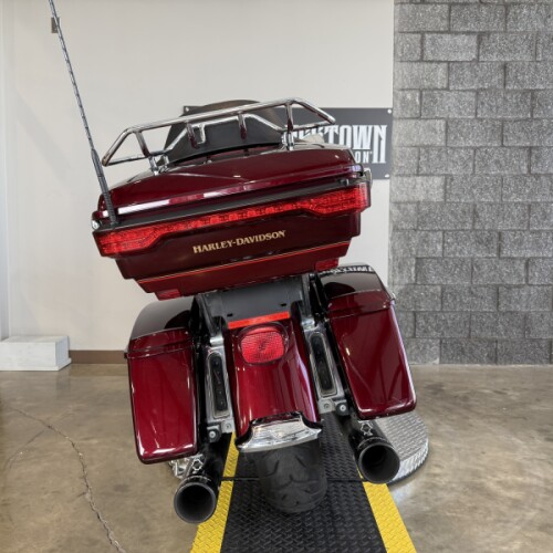 2017 Harley-Davidson® Road Glide® Ultra FLTRU thumb 1