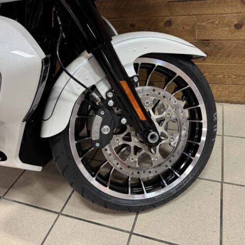 2026 Harley-Davidson® Road Glide Limited White Onyx Pearl Black Trim FLTRXL thumb 1