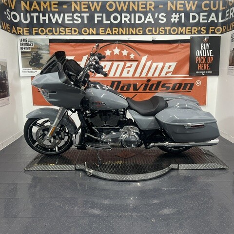 2026 Harley-Davidson® Road Glide® | New Touring Motorcycle thumb 3
