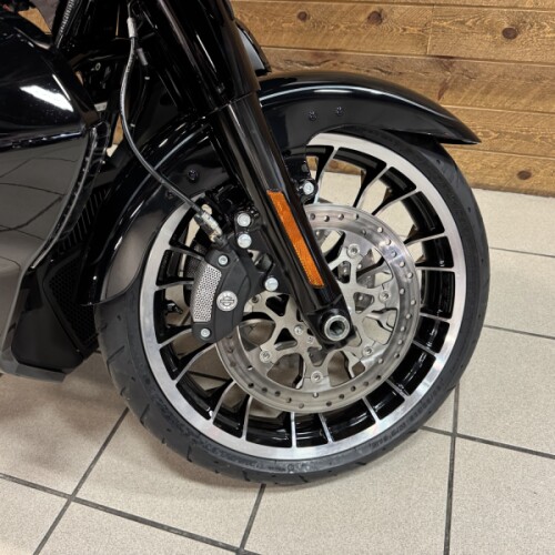 2026 Harley-Davidson® Street Glide Limited Vivid Black Black Trim FLHXL thumb 1
