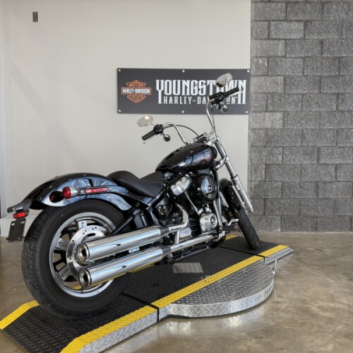 2024 Harley-Davidson® Softail® FXST thumb 2