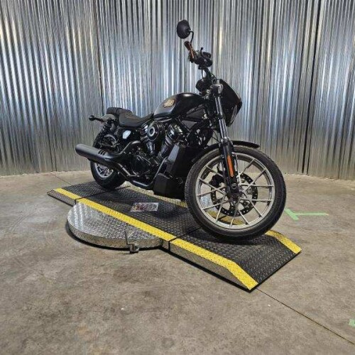 2026 Harley-Davidson® Nightster® Special Black Denim Black Trim thumb 3