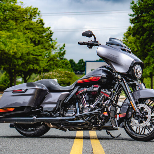 FLHXSE 2020 CVO™ Street Glide® thumb 3