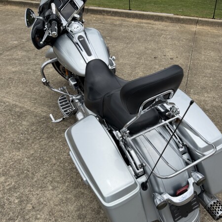 2015 Harley-Davidson® Street Glide® Special Brilliant Silver thumb 1