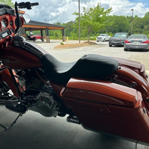 2011 Harley-Davidson® Street Glide® Sedona Orange | Pre-Owned Touring Motorcycle thumb 2