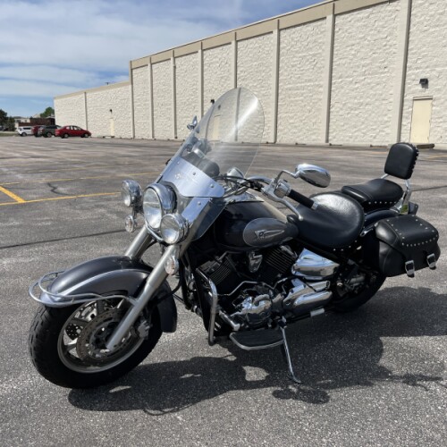 2004 Yamaha V Star 1100 Classic  thumb 1