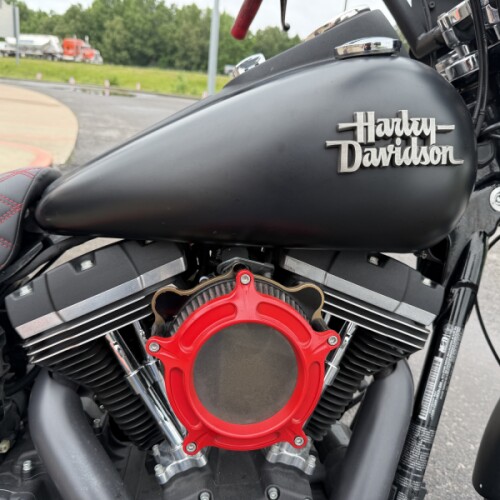 2017 Harley-Davidson® Street Bob® Black Denim thumb 0