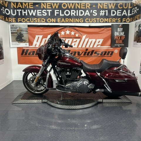 2014 Harley-Davidson® Street Glide® Special | Pre-Owned Touring Motorcycle thumb 3