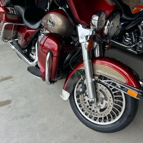 2009 Harley-Davidson® Electra Glide® Ultra Classic® | Pre-Owned Touring Motorcycle thumb 0
