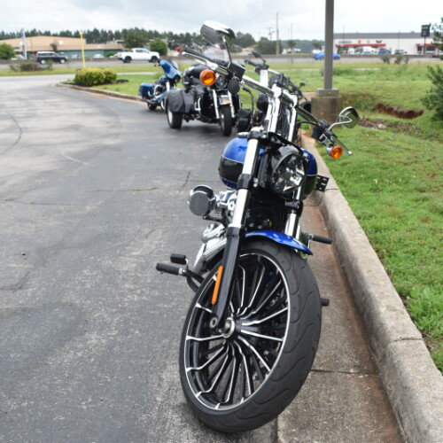2024 Harley-Davidson® Breakout™ 117 | Used Cruiser Motorcycle thumb 2