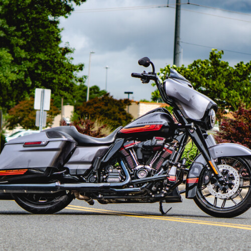 FLHXSE 2020 CVO™ Street Glide® thumb 1