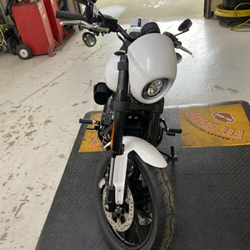 2026 Harley-Davidson® Low Rider® S White Onyx Pearl Black Trim FXLRS thumb 2