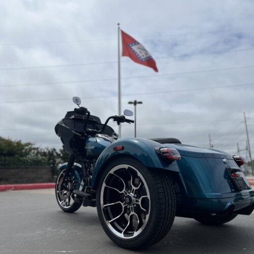 2026 Harley-Davidson® FLTRT Road Glide 3 Teal Thunder thumb 0