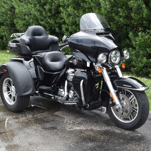 FLHTCUTG 2023 Tri Glide® Ultra thumb 3