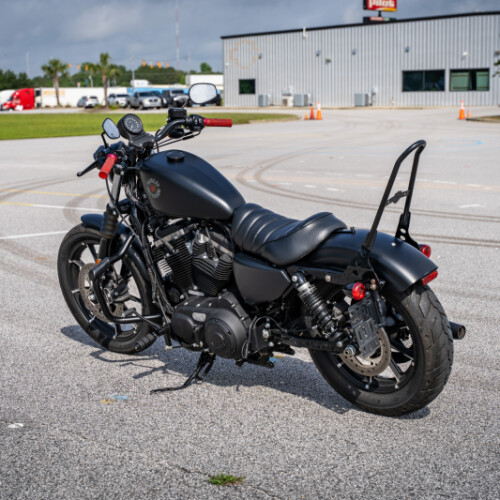 2022 Harley-Davidson® Iron 883™ XL 883N thumb 0