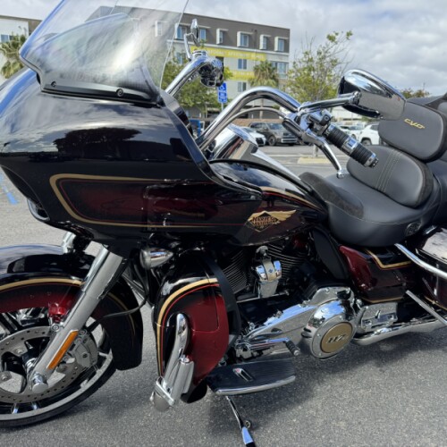 2023 Harley-Davidson® CVO™ Road Glide® LTD Anniversary thumb 2