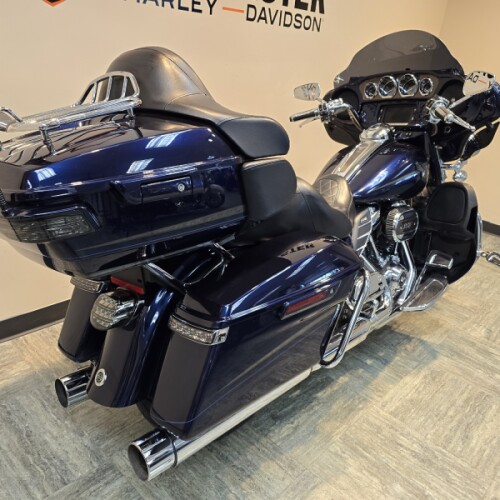 2018 Harley-Davidson® 115th Anniversary Ultra Limited Odyssey Blue  thumb 3