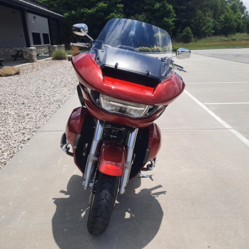 2026 Harley-Davidson® Road Glide Limited Brilliant Red Chrome Trim thumb 2