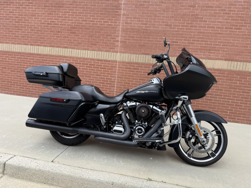 2017 Harley-Davidson® Road Glide® Special Black Denim