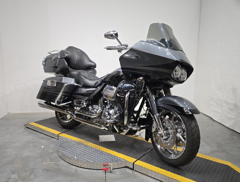  2011 CVO™ Road Glide® Ultra