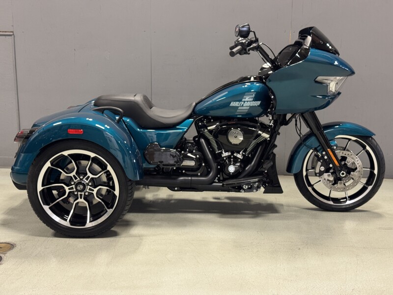FLTRT 2026 Road Glide 3