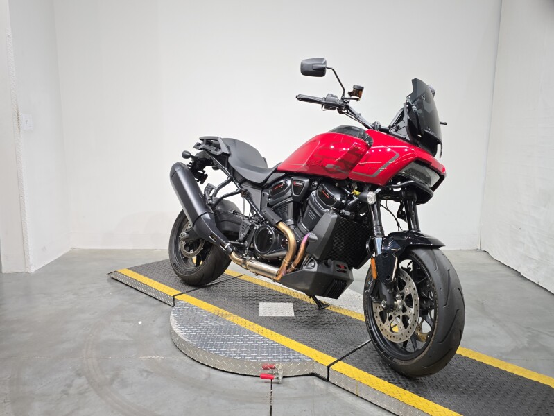 RA1250ST 2025 Pan America® 1250 ST