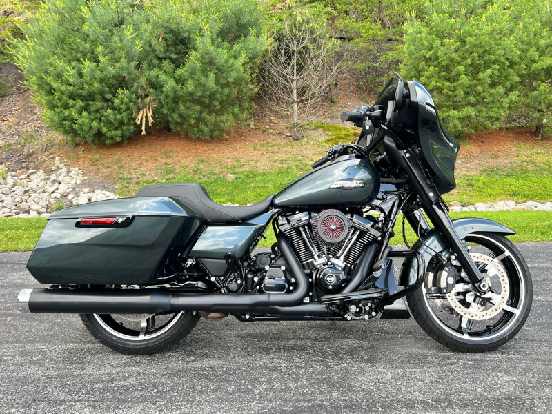 FLHX 2025 Street Glide™