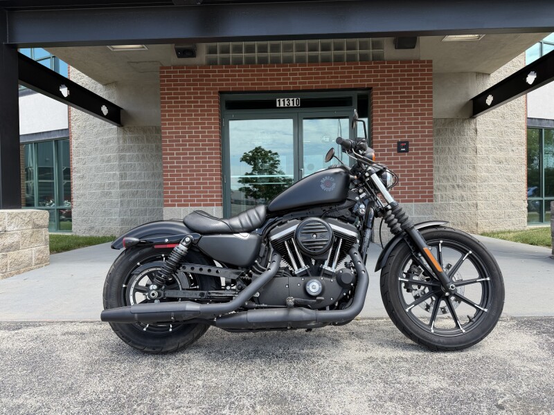 2021 Harley-Davidson® Iron 883™ XL 883N BLACK DENIM
