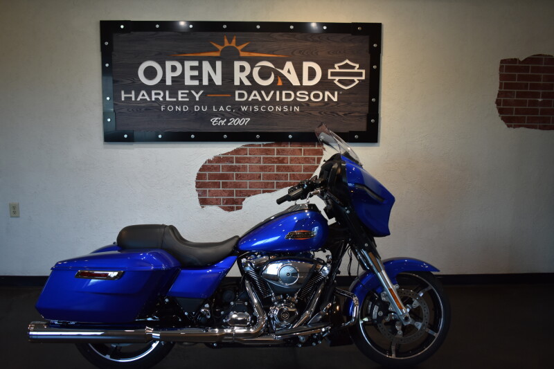 2024 Harley-Davidson® Street Glide® Blue Burst